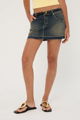 Abrand 99 Low Mini Skirt Quinn Worn