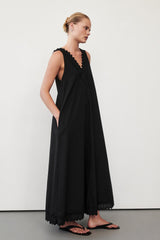 ANNABEL BLACK SLEEVELESS V NECK MIDI DRESS